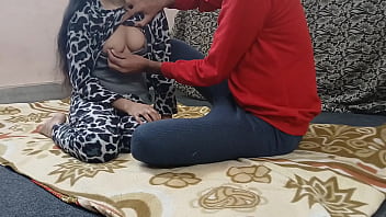 Thick Aunty Gets Pounded By Massive Dick With Loud Hindi Moans