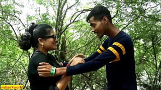 Sizzling Indian Bhabhi’s Wild Outdoor Fuck Session