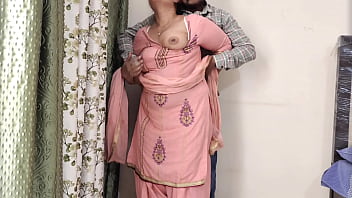 Bade Bhai Ke Saamne Chhote Ne Uske Patni Ko Chod Diya