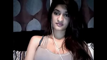 Sizzling Desi Babe With Curves That Drive You Wild