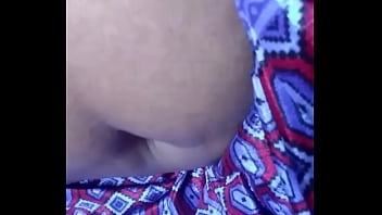 Lustful Desi Aunty’s Deep Navel Beckons