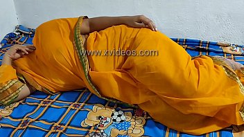 बुंदेलखंडी गर्म सास ने दामाद की गांड चोदकर लूट लिया पूरा मजा