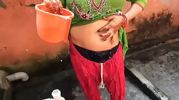 Sultry Village Aunty Strips Bare For A Steamy Outdoor Bath