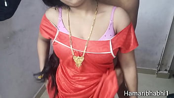 Desi Bhabhi Devar Se Hindi Mein Gandi Baatein Karte Hue Chudai Ka Maza