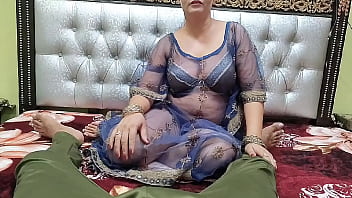 Desi Bhabhi Ne Apne Dever Ka Mota Lund Muh Mein Le Kar Chusta Hua, Gand Chudvati Hui, Zabardast Blowjob Ka Maza Deti Hui Hindi Audio