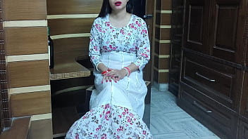 सुतेले भाई की गर्म चुदाई ने चखाया असली मजा