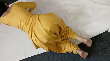 Meri Motti Chachi Ki Gol Gand Ka Garam Video