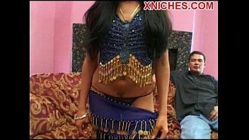 Desi Amateur Slut Deepthroats Cock