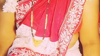 Sensual Indian Aunty In Saree Pleasures Herself With Raunchy Telugu Whispers
