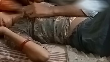 भारतीय साली ने जीजा को घर बुलाकर चुदाई की और उनके साथ जमकर मस्ती की