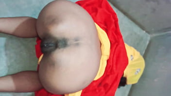 Haldi Ke Din Gaon Ki Garmi Mein Chodai Hui