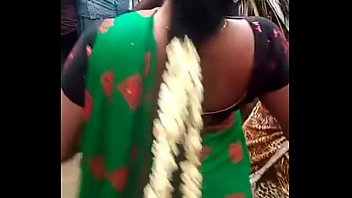 Roadside Ravishment: A Wild Andhra Beauty’s Public Passion