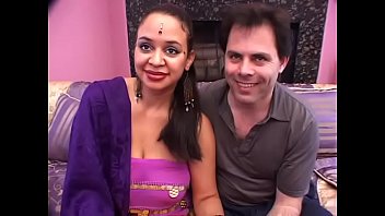 Desi Slut Deepthroats Pale Pole Before Getting Her Cunt Stretched By A Thick Ebony Rod
