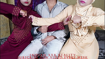 Desi Muslim Aurat Ki Garam Chudai Ka Maza