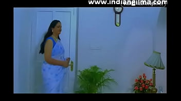 Scandalous Aunty Jeyalalitha’s Steamy Fling With Her Chauffeur