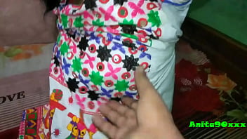 Sizzling Indian Bhabhi’s Wild Ride In Traditional Rajasthani Attire With Hindi Moans