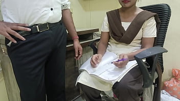 देसी लड़की ने अपने ट्यूशन टीचर के साथ जंगली सेक्स किया